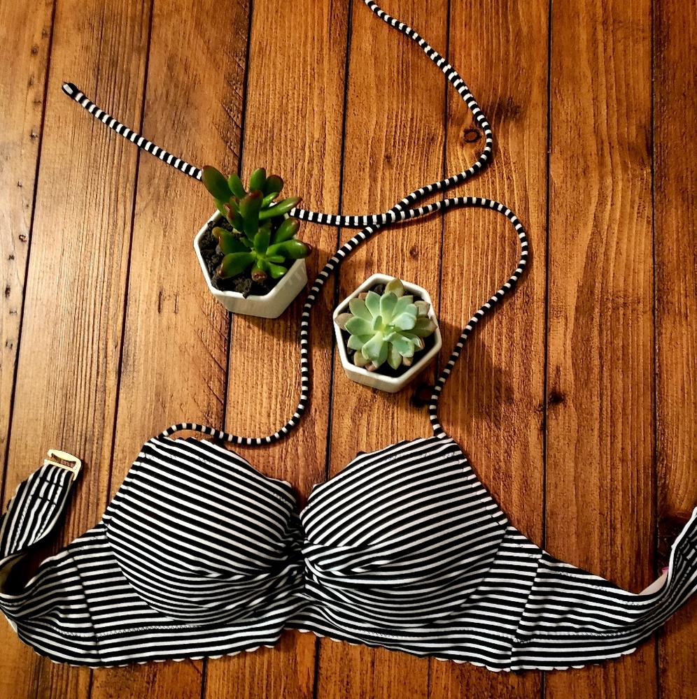 Victoria's Secret bikini